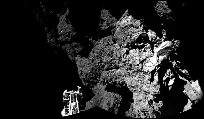 The Philae lander on the surface of Comet 67P/Churyumov-Gerasimenko   UPI-Yonhap