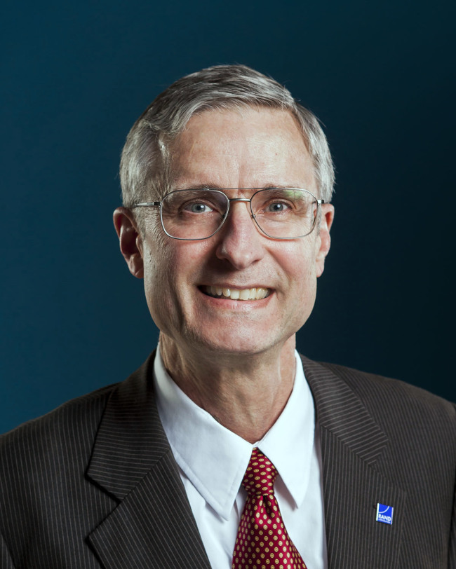 Bruce Bennett