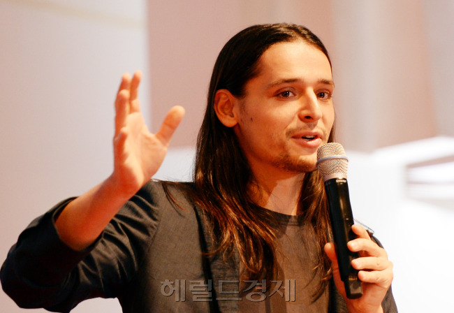 "헤럴드디자인포럼2014"가 26일 오전 동대문디자인플라자 알림관에서 개막했다.. 박현구 기자phko@heraldcorp.com
"헤럴드디자인포럼2014"가 26일 오전 동대문디자인플라자 알림관에서 개막했다.. 박현구 기자phko@heraldcorp.com