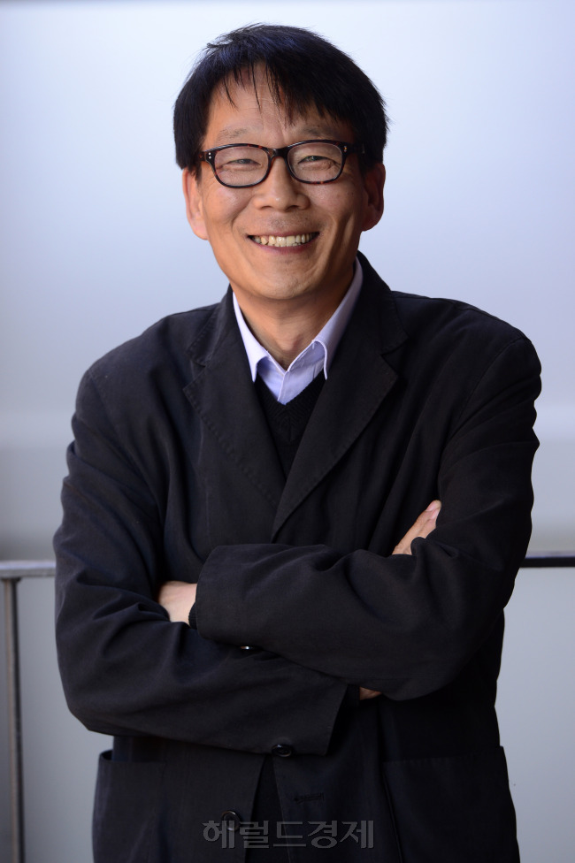 김철한. 박해묵 기자/mook@heraldcorp.com
김철한. 박해묵 기자/mook@heraldcorp.com