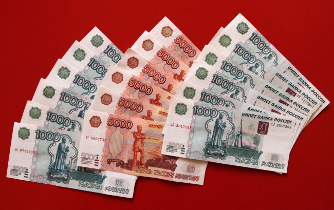 Russian ruble notes.   Bloomberg