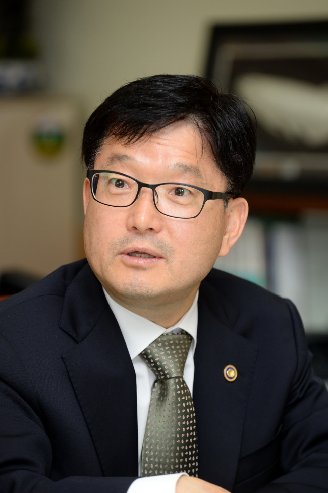 Shin Won-sop, minister of the Korea Forest Service.   Korea Forest Service