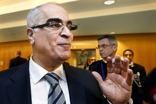Ibrahim Khraishi, ambassador of the Permanent Representative Mission of the Palestinians to Geneva, speaks to reporters after the Conference of High Contracting Parties to the Fourth Geneva Convention in Geneva, Switzerland, Wednesday.   AP-Yonhap