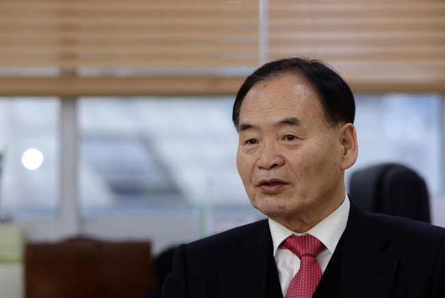 Shin On-han.   Park Hae-mook/The Korea Herald