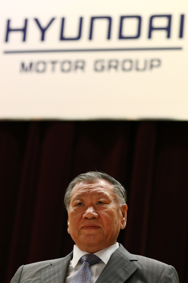 Hyundai Motor Group chairman Chung Mong-koo attends a New Year company meeting at the company’s headquarters in Seoul on Friday.    Bloomberg