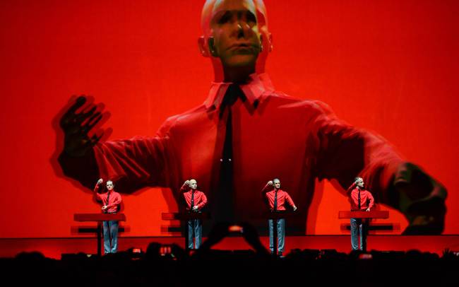 The German band Kraftwerk performs “Roboter” during a concert at the New National Gallery museum in Berlin on Tuesday.   AFP-Yonhap