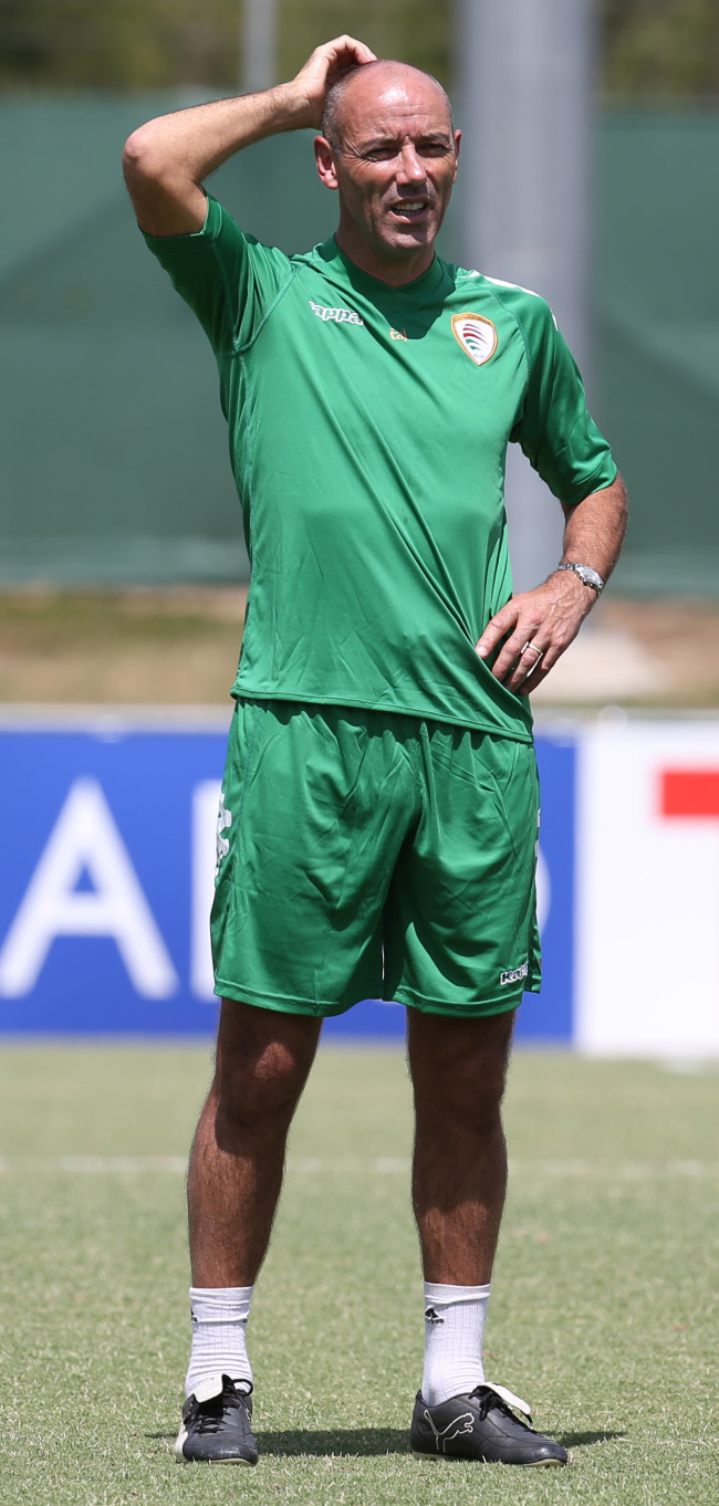 Oman head coach Paul Le Guen.   Yonhap