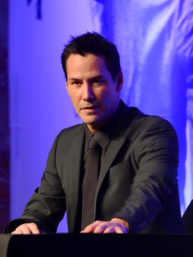 Keanu Reeves at a press conference in Seoul on Thursday.   Yoon Byung-chan/The Korea Herald