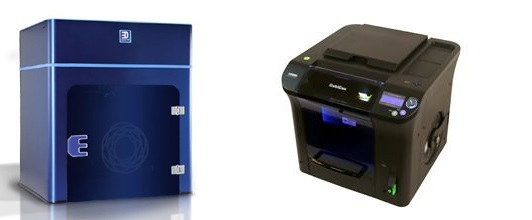 로킷이 생산한 3D프린터 ‘3DISON 프로’(왼쪽)과 하이비전시스템의 3D프린터 ‘큐비콘 싱글’.