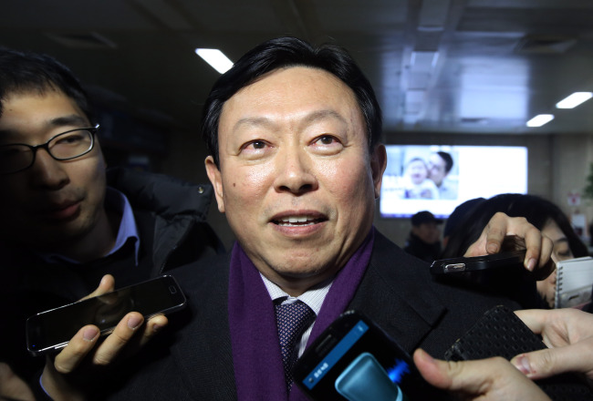 Shin Dong-bin. Yonhap