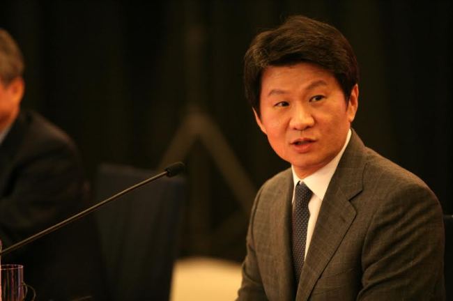 Hyundai Development Co. chairman Chung Mong-gyu talks to reporters on Monday in Seoul. Hyundai Development Company
