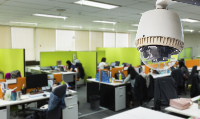 아동학대 계기 관심의 초점
CCTV 자진설치 어린이집
경찰 우선조사…역피해 논란
“부모 안심시키려 솔선했는데”
만능해결책인양 접근엔 경계