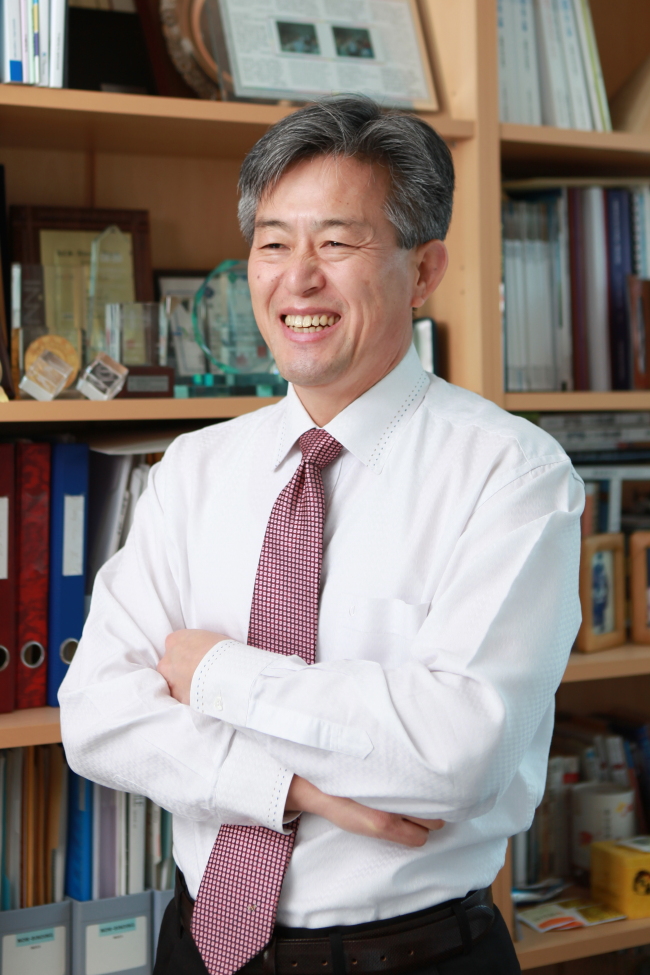 Lee Jin-kyu, a new research chairman at LG Chem.    LG Chem