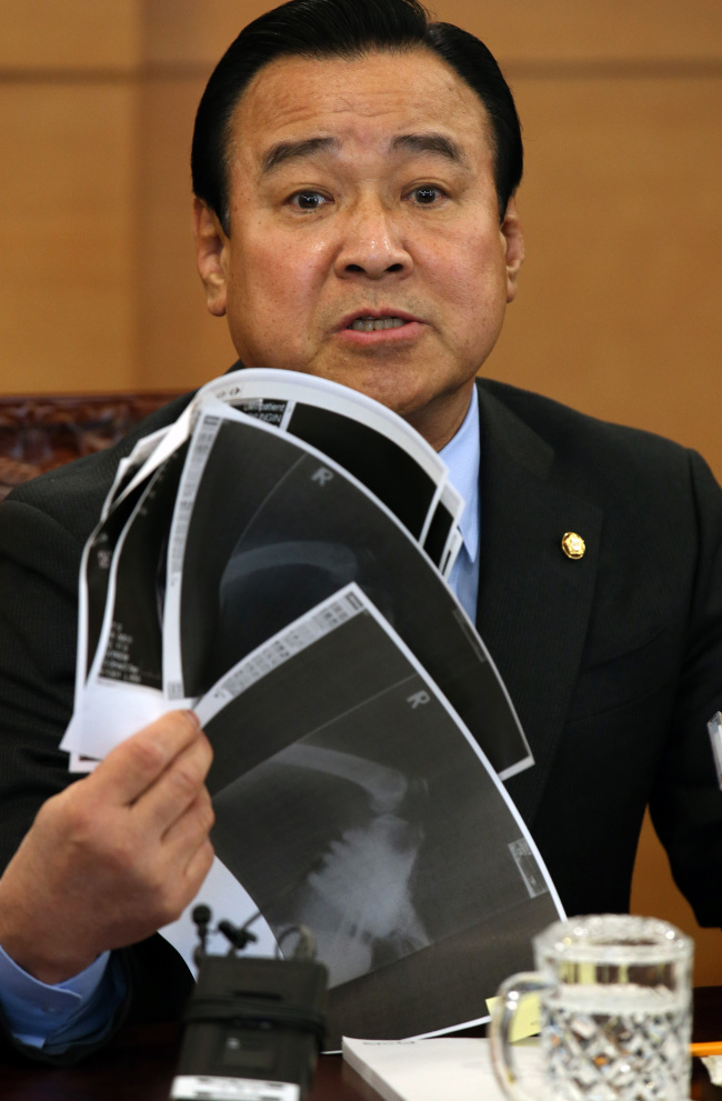 Prime minister nominee Lee Wan-koo.   Yonhap