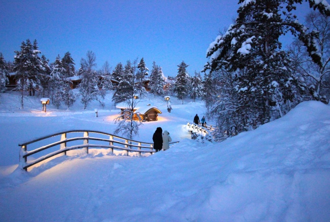 A view of the Lapland sun already beginning to set at 3 p.m. (Julie Jackson/The Korea Herald)