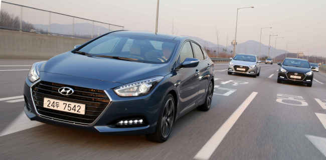 [Behind the Wheel / Hyundai i40] Design: 3.5 Interior:3.5 Engine:4 Fuel Economy:4 Cost and A/S:4
[Behind the Wheel / Hyundai i40] Design: 3.5 Interior:3.5 Engine:4 Fuel Economy:4 Cost and A/S:4
[Behind the Wheel / Hyundai i40] Design: 3.5 Interior:3.5 Engine:4 Fuel Economy:4 Cost and A/S:4
[Behind the Wheel / Hyundai i40] Design: 3.5 Interior:3.5 Engine:4 Fuel Economy:4 Cost and A/S:4