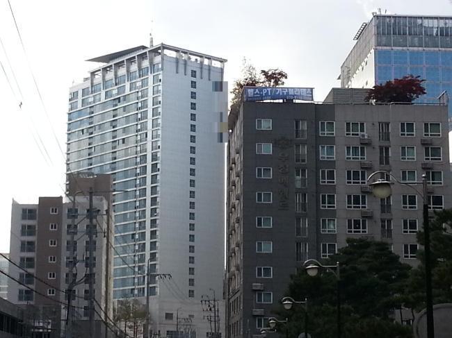 서울 등 수도권 오피스텔 전세난도 사상 최악으로 치닫고 있다. 사진은 서울 강남 오피스텔 밀집지 전경.