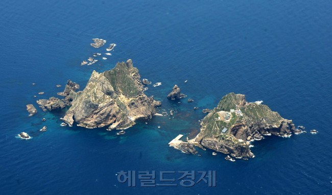 독도<br /> 이상섭 기자 babtong@heraldm.com 2011.06.16
독도
이상섭 기자 babtong@heraldm.com 2011.06.16