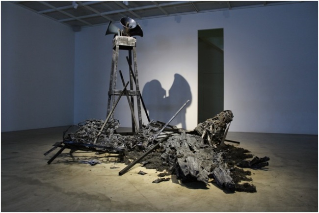 부재와 임재사이, 혼합재료 가변설치, 2015 [사진제공=아트사이드갤러리]