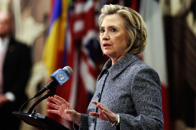 Hillary Clinton speaks to the media in regards to her use of a private email server while serving as secretary of state, in New York on Tuesday.
EPA-Yonhap