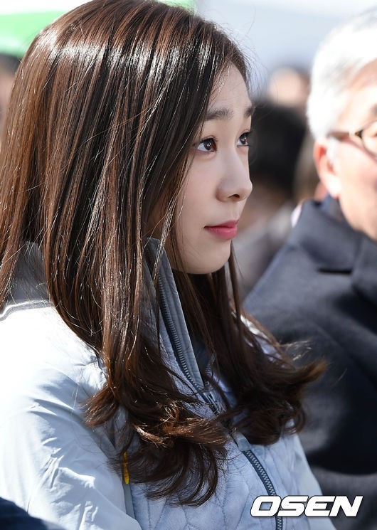 김연아, 안 본 사이 더 깜찍해진 외모 “대학원 생활 만끽하고 있어요”