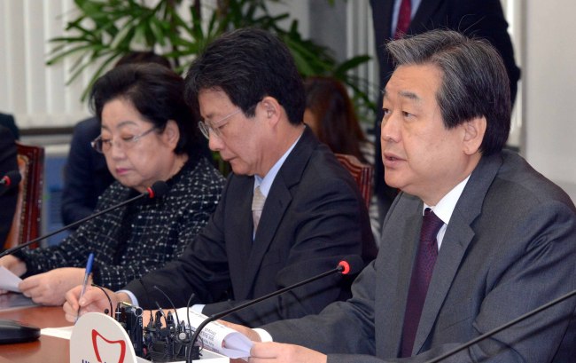 18일 국회에서 열린 새누리당 최고중진연석회의. <br />정희조 기자/checho@heraldcorp.com  150318
18일 국회에서 열린 새누리당 최고중진연석회의.
정희조 기자/checho@heraldcorp.com  150318