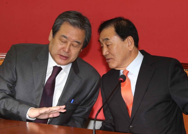 18일 국회에서 열린 새누리당 최고중진연석회의. <br />정희조 기자/checho@heraldcorp.com  150318
18일 국회에서 열린 새누리당 최고중진연석회의.
정희조 기자/checho@heraldcorp.com  150318