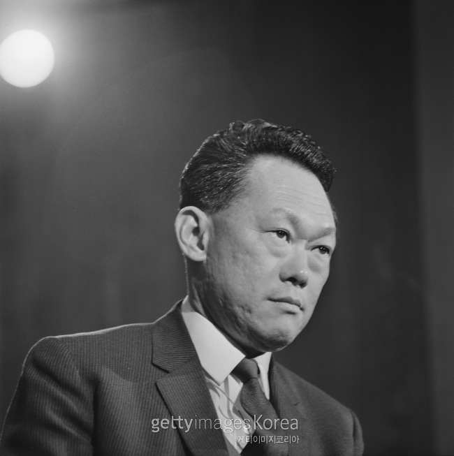 1969년 당시의 리콴유 전 싱가포르 총리. [사진=게티이미지]