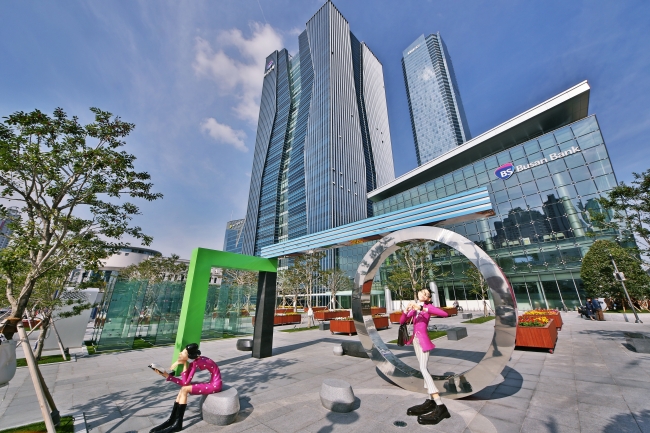 The Busan Bank (head office Busan Bank)