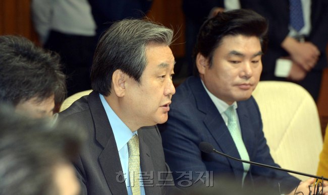 9일 국회에서 열린 대표최고위원주재 주요당직자회의에서 김무성 당대표가 모두발언을 하고 있다. 정희조 기자/checho@heraldcorp.com