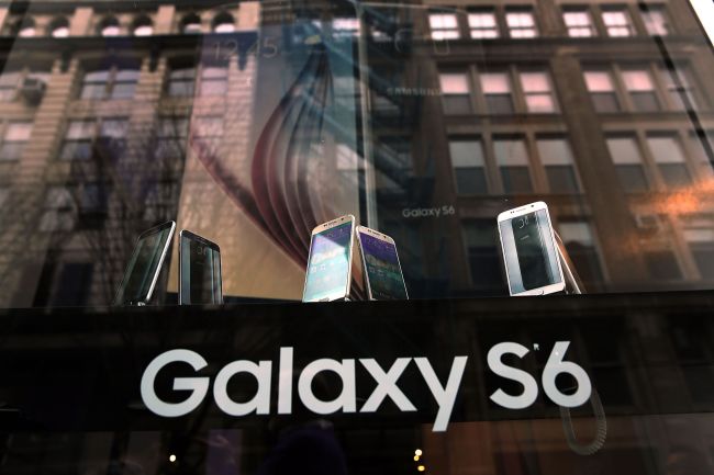 Samsung's latest flagship smartphones, the Galaxy S6 and the S6 Edge, are viewed in the window of a Samsung store on the day of their release on Friday in New York. AFP