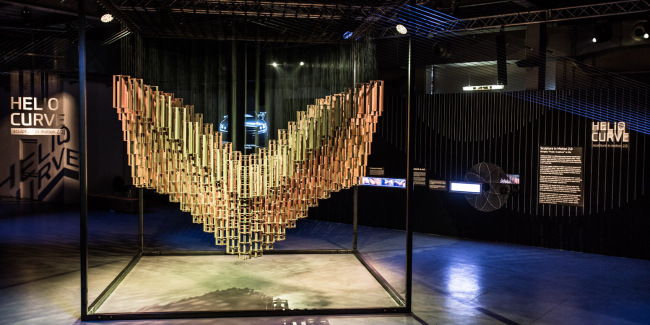 Hyundai Motor’s sculpture “Helio Curve” is on display at the Superstudio Piu in Milan, Italy.   Hyundai Motor