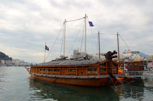 Replicas of Adm. Yi Sun-shin’s Geobukseon at the waterfront of Gangguan Fishing Port.   Julie Jackson/The Korea Herald