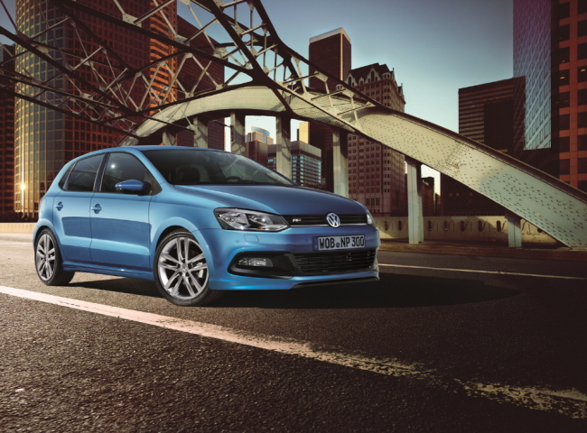 German automaker Volkswagen released the newest model of its Polo Hatchback in Seoul on Thursday in celebration of its 40th anniversary. The fifth-generation Polo Hatchback has a 1.4 TDI engine and will be sold for 26.2 million won ($24,100).   Volkswagen