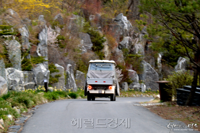 리조트 내를 운행하는 전기차남민 기자/suntopia@heraldcorp.com