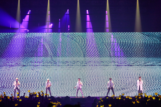 Big Bang performs at the Olympic Gymnastic Arena in Seoul.   YG Entertainment