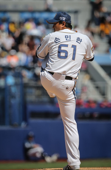 시즌 4승을 앞두고 있는 손민한 ⓒNC 다이노스