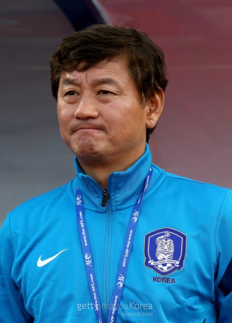 ‘스승의날’ 옛 제자들 투병 중인 이광종 전 감독에 성금