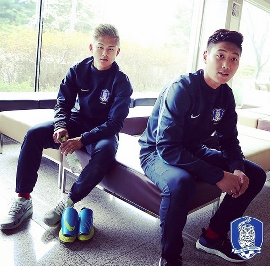 JS컵에 출전한 이승우와 백승호 ⓒKFA 공식 인스타그램 캡처