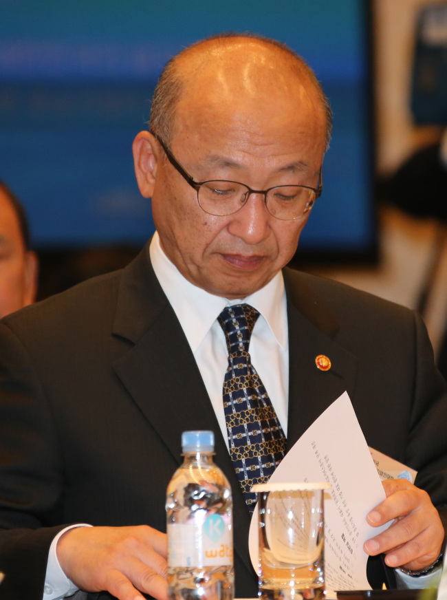 Health Minister Moon Hyung-pyo.   Yonhap
