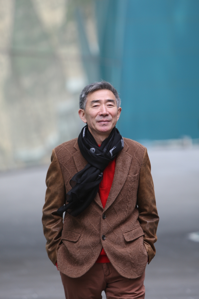 Jang Young-jin, the author of “A Mark of Red Honor”