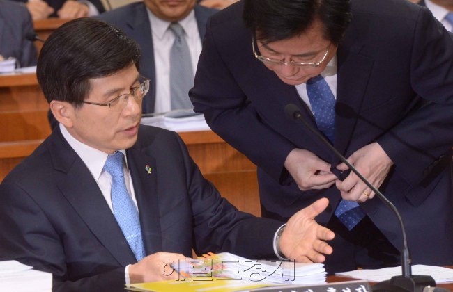 국무총리(황교안)임명자 인사청문회.<br />정희조 기자/checho@heraldcorp.com  150608
국무총리(황교안)임명자 인사청문회.<br />정희조 기자/checho@heraldcorp.com  150608
국무총리(황교안)임명자 인사청문회.<br />정희조 기자/checho@heraldcorp.com  150608
국무총리(황교안)임명자 인사청문회.
정희조 기자/checho@heraldcorp.com  150608
