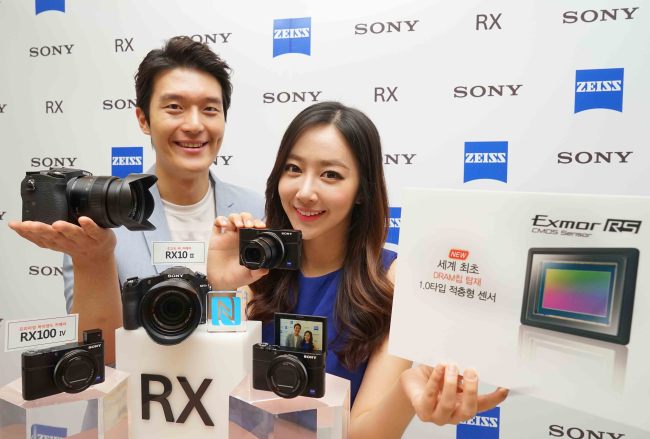 Sony Korea launched the new versions of its premium fixed-lens camera series, RX10 II and RX100 IV, at a media event in Seoul on Wednesday. The new models feature the world’s first 1.0-type back-illuminated Exmor CMOS sensor for high-quality, high-precision images.    Sony Korea