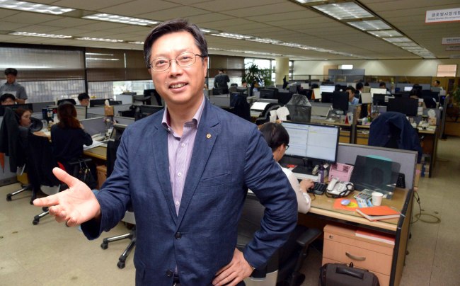 한화첨단소재 이선석 대표이사<br />정희조 기자/checho@heraldcorp.com  150619
한화첨단소재 이선석 대표이사
정희조 기자/checho@heraldcorp.com  150619