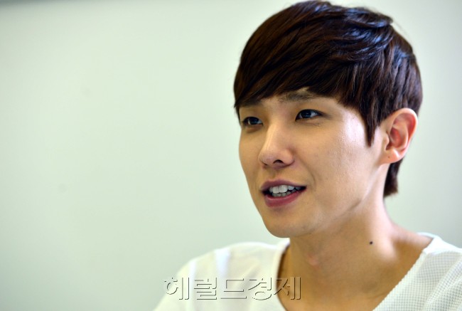 배우 이준 인터뷰<br /><br />윤병찬기자/yoon4698@heraldcorp.com
배우 이준 인터뷰
윤병찬기자/yoon4698@heraldcorp.com