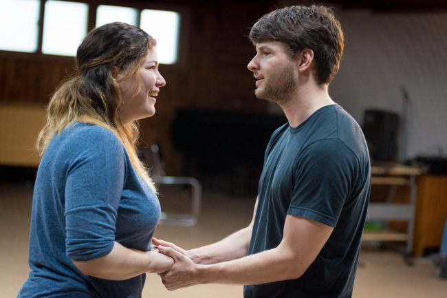 Caitlin O’Neill and Adam Volle will appear in Gwangju Performance Project’s “The Last Five Years.”   Relja Kojic