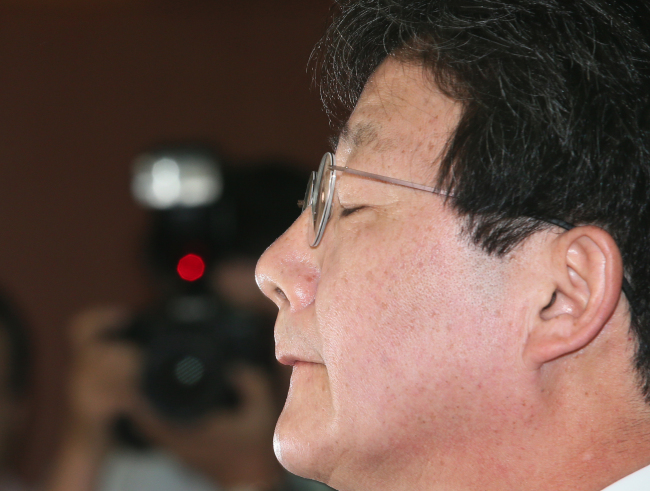Rep. Yoo Seong-min pauses while announcing his resignation as the ruling party floor leader at the National Assembly on Wednesday. Yonhap