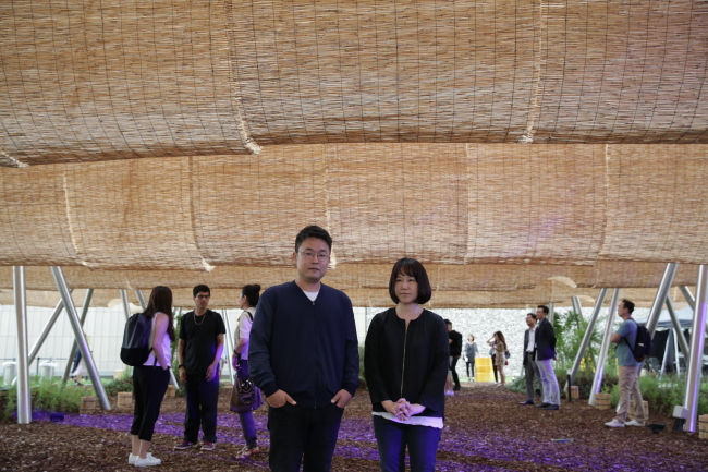 Lee Chi-hoon (left) and Kang Ye-rin, the founding partners of SoA (MMCA)