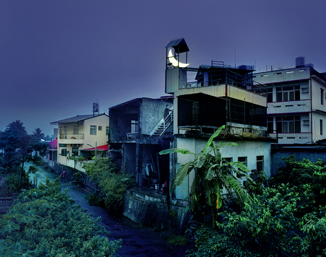 “Private Moon in Taiwan” by Leonid Tishkov (Wooyang Museum of Contemporary Art)