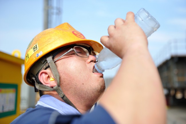 Patients with chronic medical conditions should avoid dehydration during the summer months, doctors say. (Yonhap)